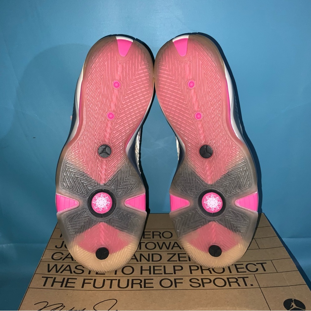 NEW Men's Jordan 38 Low Coconut Milk Size 10.5 FD2326-100 - Picture 7 of 8